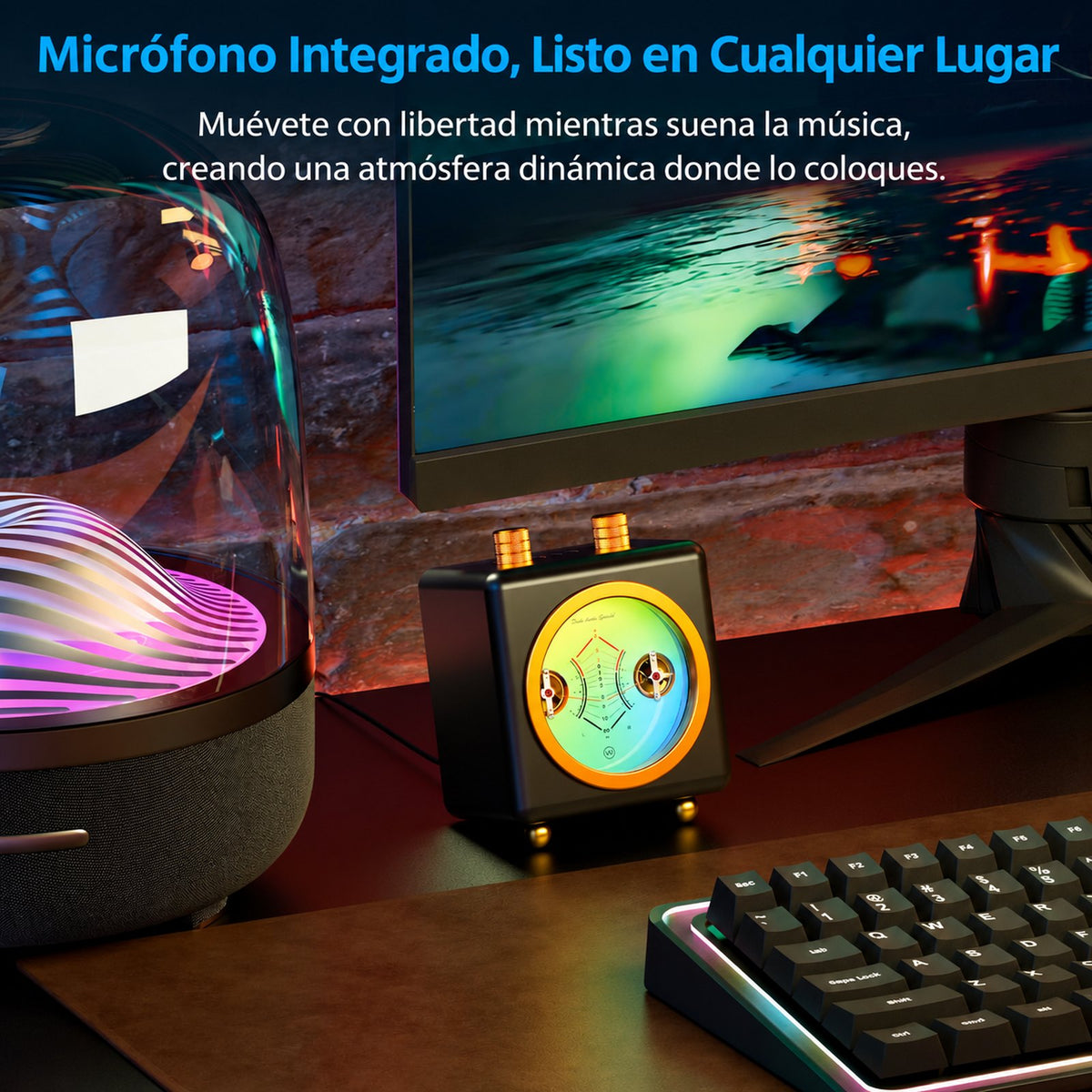 VU360 con micrófono integrado en un escritorio gamer