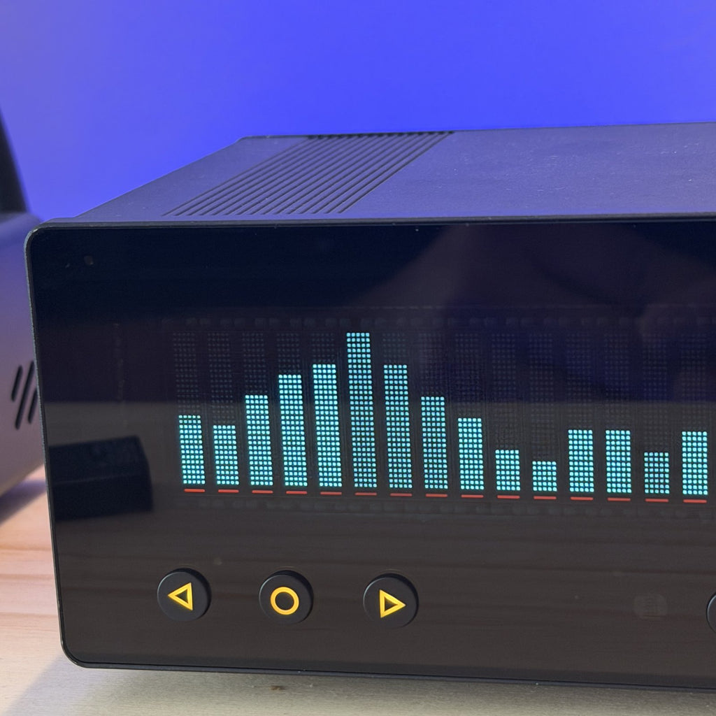 Douk Audio VFD253-PRO – Selector de Audio 4 Canales con Pantalla de Espectro Musical VFD de 25 Bandas